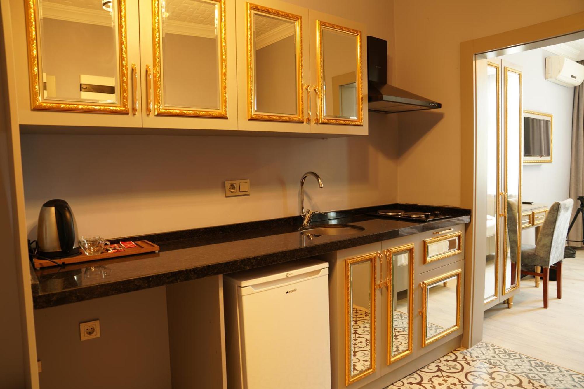 Maria Suit Hotel Истанбул Екстериор снимка